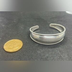 Vintage sterling Silver Cuff Bracelet with Rope Detailing
